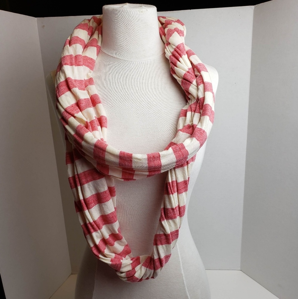 Splendid Infinity Scarf - Picture 4 of 8